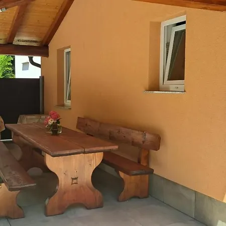 Villa Tia, With Jacuzzi, Barbecue & Green Oasis *